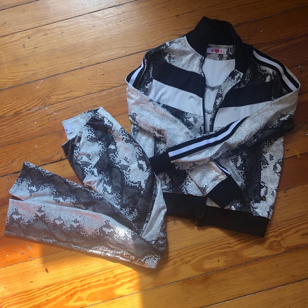 BuddyLove Slither Trackset (Leggings + Jacket)
